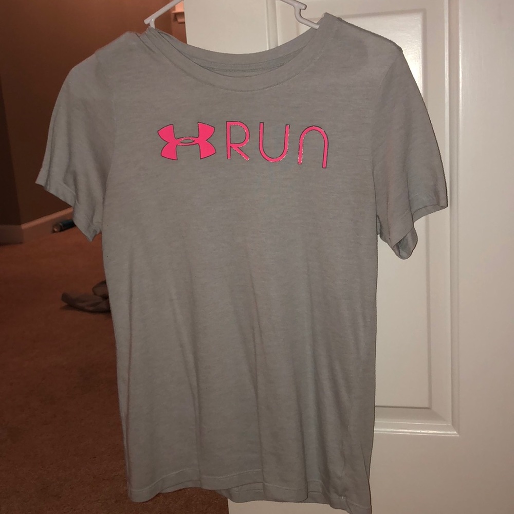 Under Armour t-shirt